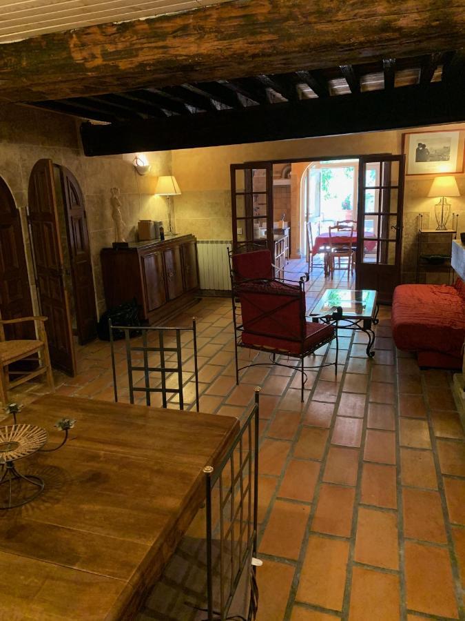 La Maison Sur La Place Aigues-Mortes Ngoại thất bức ảnh