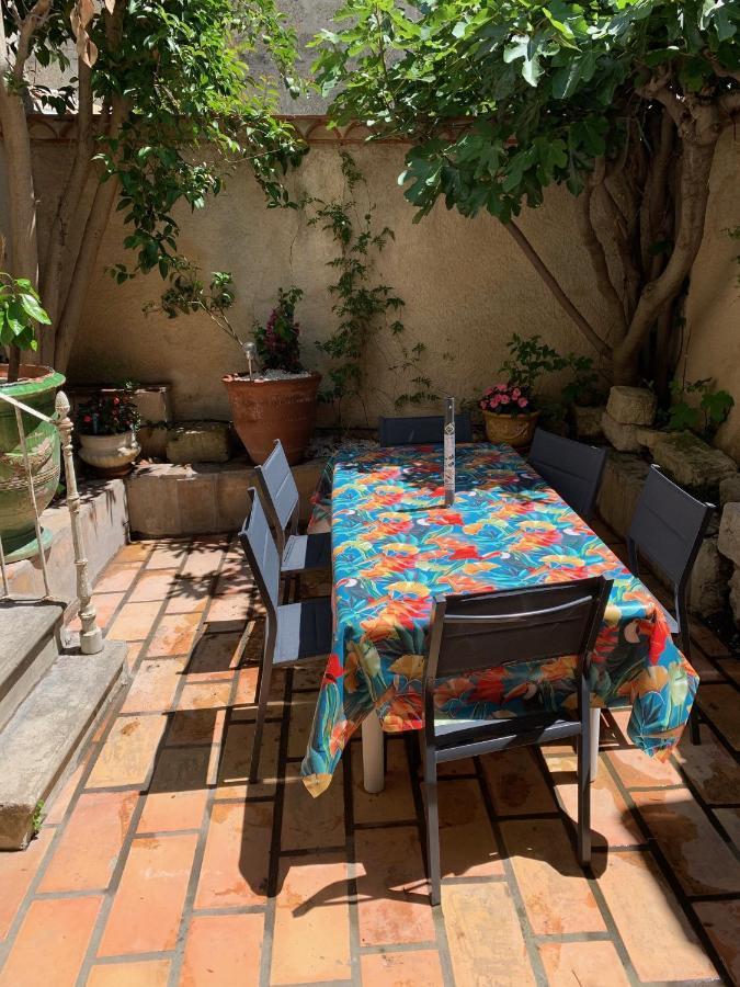 La Maison Sur La Place Aigues-Mortes Ngoại thất bức ảnh