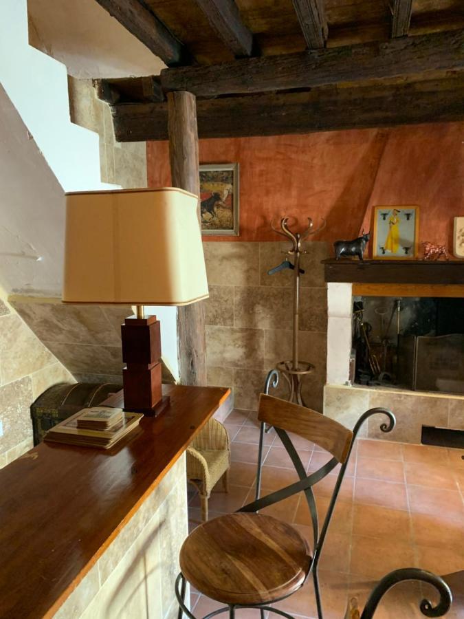 La Maison Sur La Place Aigues-Mortes Ngoại thất bức ảnh
